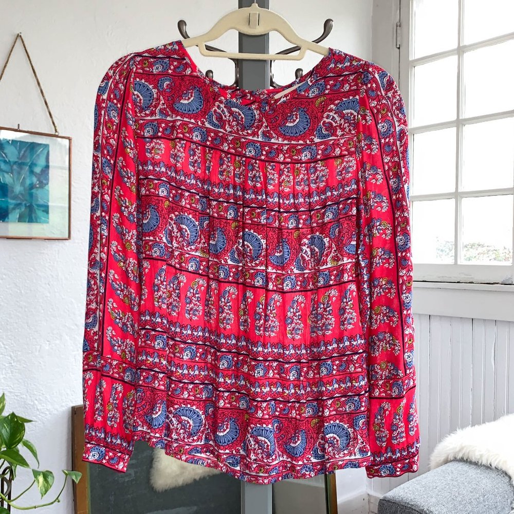 LOFT gorgeous bohemian paisley top